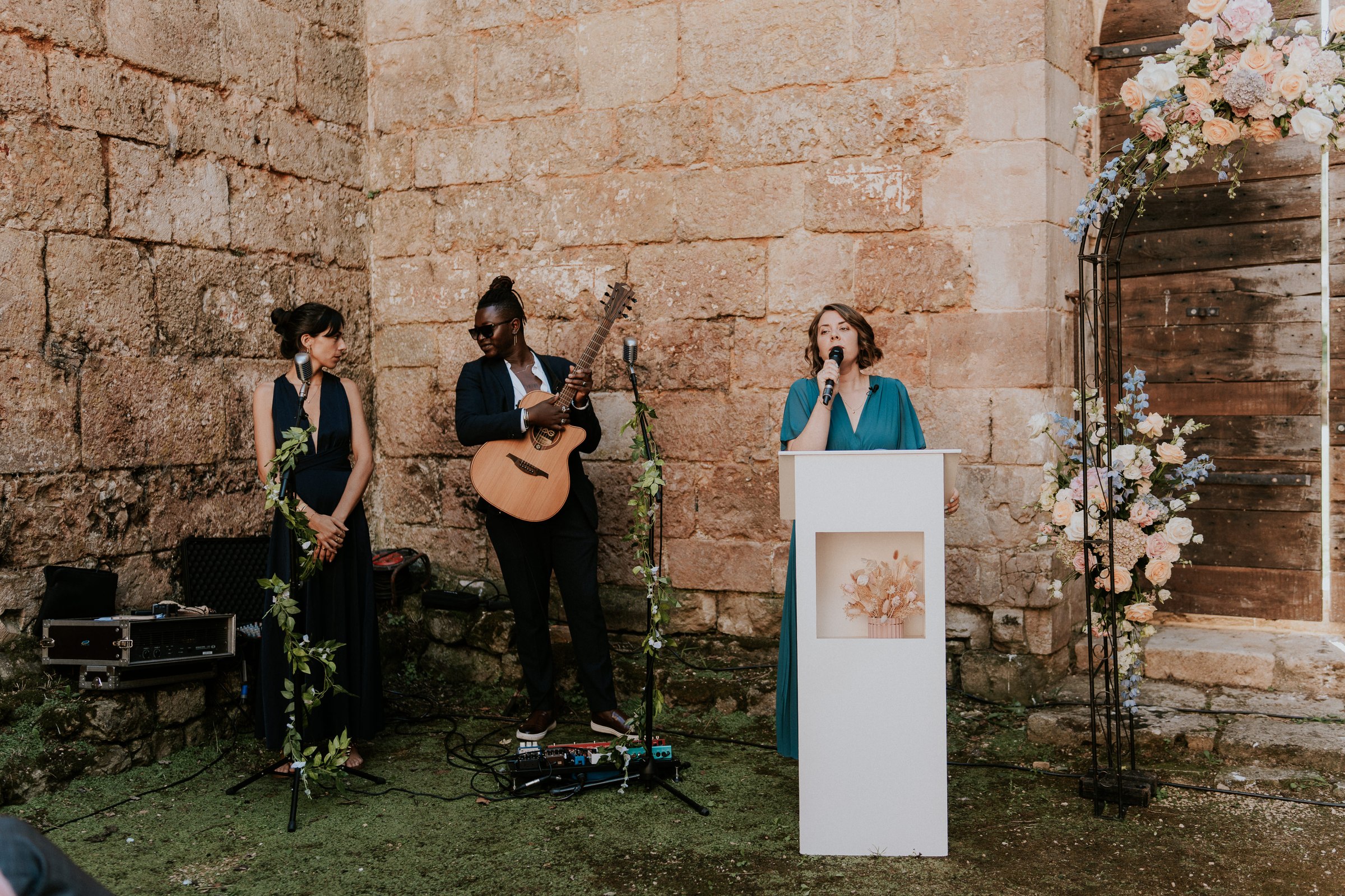 LoungeDuo performing at an outdoor wedding ceremony